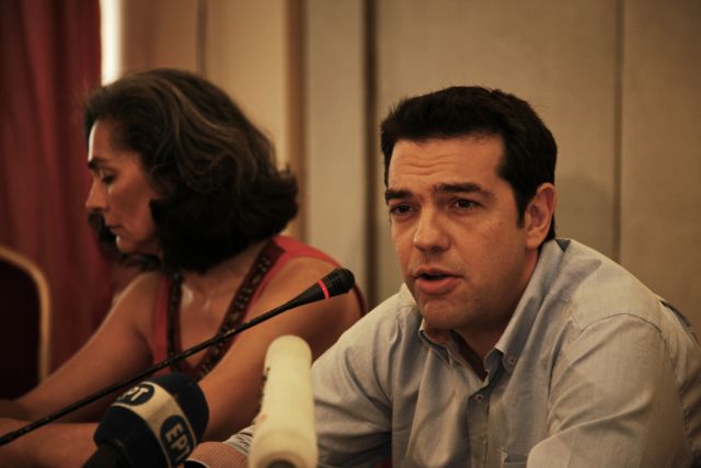 Δεν απειλούμε κανέναν, η δημόσια περιουσία δεν είναι τσιφλίκι κανενός, απαντά ο Αλ.Τσίπρας